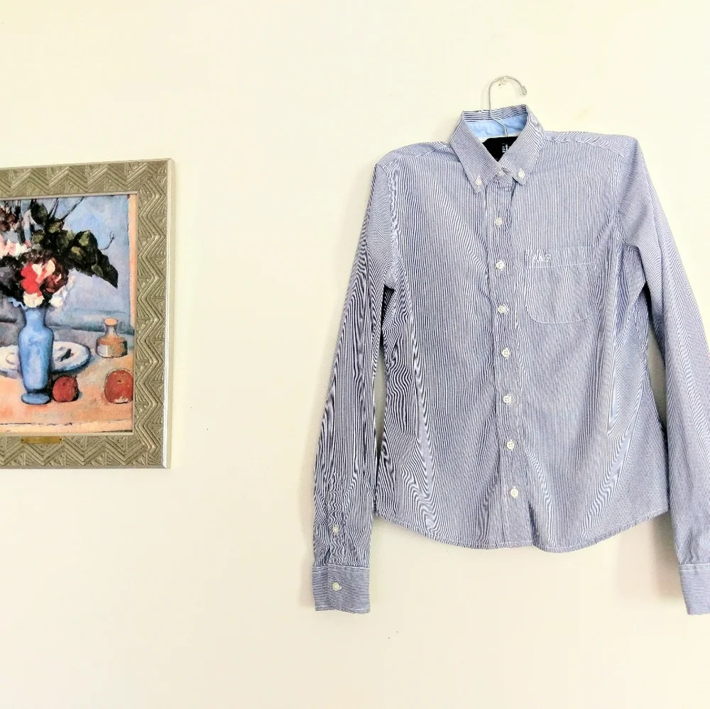 3/12 A&F blue white button down shirt curvy wa… - Picture 11 of 14